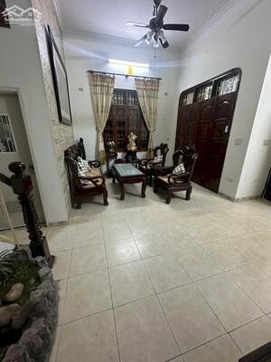 Cho thuê nhà ngõ 401 Nguyễn Khang, Yên Hòa, Cầu Giấy 40m x 4T giá 15 triệu