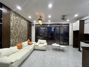 cho thuê căn hộ 2 ngủ, đầy đủ nội thất, rất mới đẹp vào ở ngay