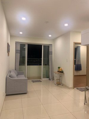 chính chủ cần bán căn 2pn nhà mới 100%. giá bán 2,350 tỷ. lh hương xem nhà : 