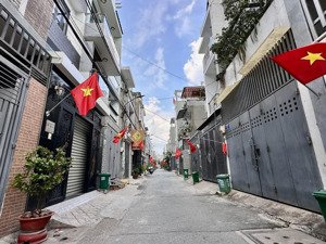 oto ngủ trong nhà- 4 tầng xây mới - 2 mặt tiền - 55m(4x14) - khu phân lô vip linh đông