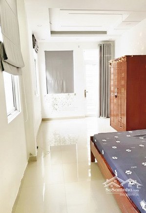 tìm một nữ ở thuê phòng riêng bao nước & wifi - giờ tự do