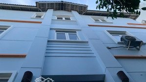 (hiếm)- còn căn duy nhất-80m2- 5x12 - trung tâm q7- 4pn- sổ hồng riêng- 6 tỷ 5