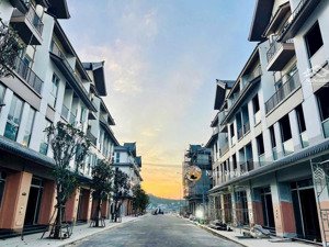 siêu phẩm căn góc xẻ khe phân khu ngọc trai dt 105m2, khu compound đẳng cấp, giá tt sớm nhỉnh 14ty