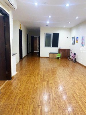 mời thuê chung cư tầng đẹp, tòa nhà hồ gươm plaza 102m 3n 2wc hơn 10 triệu/th.nội thất đầy đủ