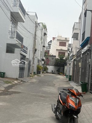 trường thọ, thủ đức 3 tầng ô tô ngủ trong nhà, khu dân cư cao cấp.