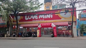 cho thuê nhà mặt phố đường láng, đống đa: 304m2, mặt tiền 16m : làm ngân hàng, showrom, gara ô tô.