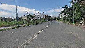 bán gấp lô sổ đỏ cát lái trục c5.07 gần trường học sạch đẹp 78tr/m lh 