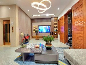 ô tô đỗ cổng phố bạch mai, nhà mới, tặng full nội thất cực xịn, ngõ nông, thang máy nhập, 52m*6t