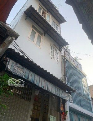 chủ đi định cư nước ngoài cần bán gấp nhà phù đổng thiên vương trung tâm quận 5 giá 6,98 tỷ.