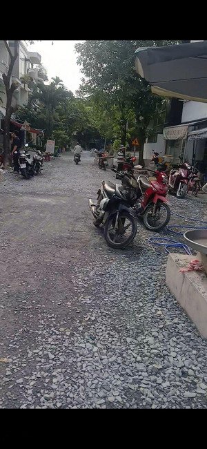 8 tỷ 200 thương lượng, nhà 3 tầng, mặt tiền kinh doanh, diện tích : 4 x 20( 80 m2).