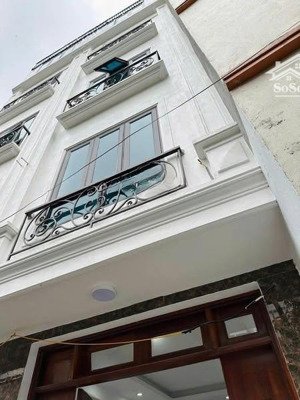 cho thuê nguyên căn mới huỳnh thúc kháng 50m² * 6 tầng, vị trí kinh doanh, vp, thông sàn. giá 15tr