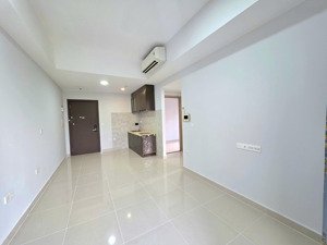 thiện chí bán 2pn 1wc hướng đông gần sân bay giá 4.5 tỷ chung cư botanica premier