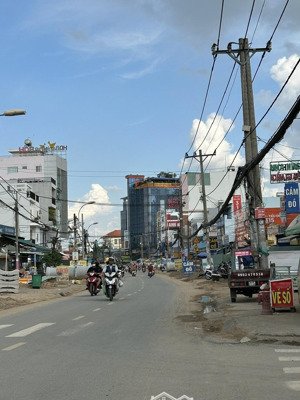 bán đất dt: 146m2 - cách đường lê văn thịnh 50m giá 12.5 tỷ