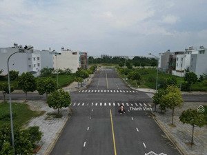 bán nhanh nền đất 96,5m2 giá chính chủ bán chỉ 8,1 tỷ,công chứng nhanh trước tết nguyên đán.