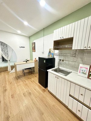 cho thuê căn hộ dịch vụ full nội thất cao cấp trung tâm phú nhuận .