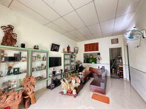 nhà vườn đường ô tô gần trạm đăng kiểm _ thông qua đường hoà trung ngang lô đất dài 11m, 6,05 tỷ.