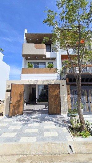 bán siêu phẩm nhà đẹp 3 tầng, 3pn kđt mỹ gia gói 5