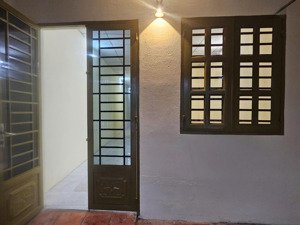 cho thuê nhà mới sơn sửa sạch đẹp giá rẻ tại đường bưng ông thoàn, phú hữu, q9