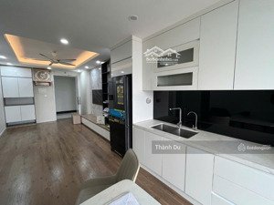 cho thuê căn hộ erowindow cạnh triển lãm quốc gia đông anh full nội thất , giá 11 triệu/ tháng