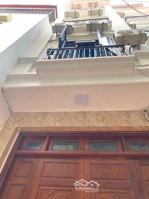 nhà dòng tiền cầu giấy,phố cầu diễn-38m xây 5 tầng-8 phòng cho thuê 30triệu/tháng-7,1tỷ