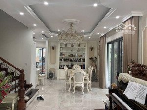 bán căn biệt thự song lập gamuda. đồ siêu đẹp, giá tốt