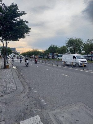 siêu phẩm mặt tiền an lạc hồ học lãm 2.282 m2 thổ cư ngang khủng 53m