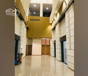 mặt bằng kinh doanh kết hợp nhà ở, có 2 pn khu cao cấp nhiều tiện ích