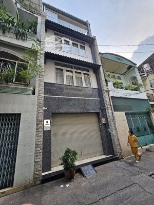 cho thuê nhà hxh lê văn sỹ, quận 3 dt: 4.5x10m - trệt 3 lầu giá: 20 triệu