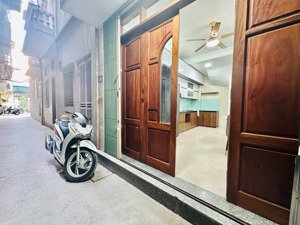 ba gác phi, 2 mặt ngõ trước sau, 50m ra ô tô đỗ, dt 25m2*4t, mt 4,6m, chào 6,6 tỷ