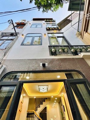 siêu phẩm phú nhuận, sát hẻm xe hơi thông, 34m2, 4 tầng, chỉ 6.x tỷ