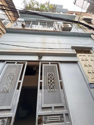 nhà đê la thành 37m mt 5.7m hiếm sh quay đầu lắp thang máy giá 8.7 tỷ