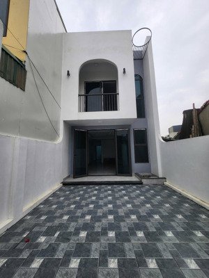 bán nhà 2.5 tầng mới xây tại quảng thịnh.