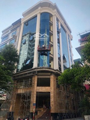 lô góc - mặt hồ tây - 135m2 - 8 tầng - vip nhất khu vực - dòng tiền tốt