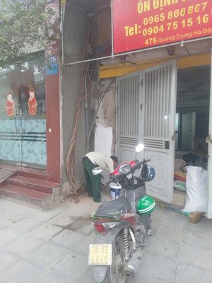 chính chủ cho thuê nhà mặt phố quang trung, hà đông diện tích 50m2, mặt tiền 6m, giá 15tr/tháng