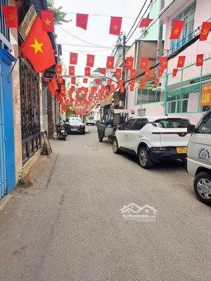 hàng hiếm tân bình: hẻm 8m kinh doanh đỉnh - ngay chợ bùi thế mỹ - 2 tầng 43m2.