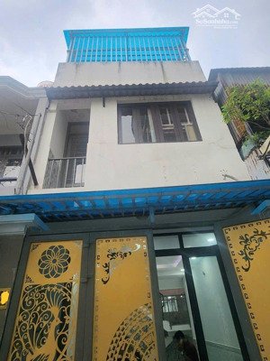 hxh thông 3 tầng huỳnh văn nghệ , tân bình - cạnh ga t3 - 5pn 4wc - 6đx