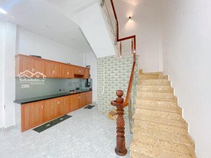 mặt tiền trần thủ độ- dt 5x10 m- 3 tầng btct có sân thưởng -giáp nguyễn sơn phú thọ hòa