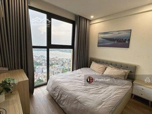 bán căn hộ 2pn - view hồ tầng cao - ngắm pháo hoa tại căn hộ - giá 10.5 tỷ bao phí - bán nhanh