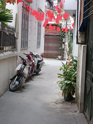 nhà đẹp nguyên văn cừ đón tết - full nội thất đẹp - dt47m2 -5t - mt4,5m - 10rỷ(tl)