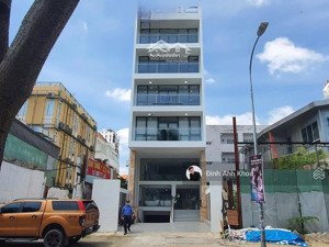 siêu vị trí! chủ cần bán toà nhà mặt tiền đường xuân thuỷ p. thảo điền quận 2. dt: 7x30m giá 150 tỷ