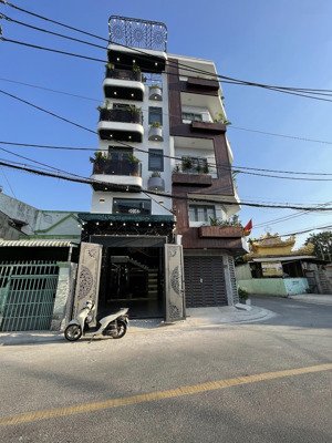 siêu phẩm mặt tiền đường xây mới có thang máy, cách chợ ~100m, khu kinh doanh sầm uất