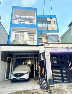 nhà 3 tầng sát ql13, 77.5m2, hẻm 5m ô tô 7 chỗ vào nhà ,giá chỉ 6,6 tỷ.