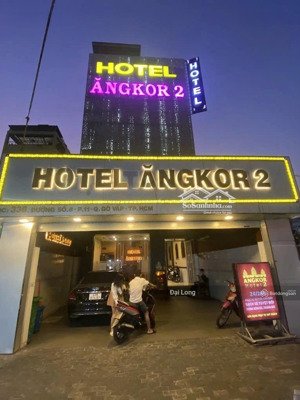 giảm sâu bán gấp khách sạn 2 mặt tiền gò vấp 6,3x30m hdt khoán 160tr/tháng giá chỉ 33 tỷ.