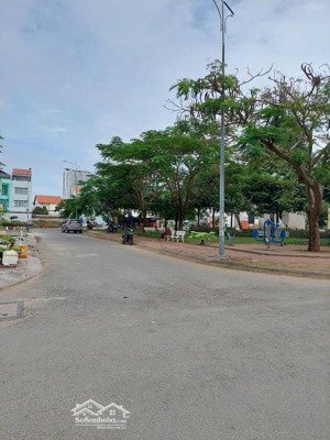 giảm sâu 1,4 tỷ- lô đất đẹp sát công viên- 110m2 (522m) phù hợp an cư, mở spa, thẩm mỹ...