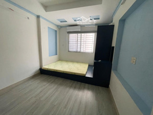 cho thuê phòng tại trần quang khải q1, có thang máy, mặt tiền gần chợ tân định, cầu kiệu