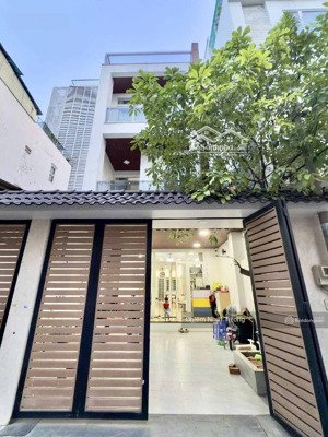 chủ định cư cần bán, hẻm xe tải thông, 4 tầng, ngang hiếm 6,1m x 18m(109m2)khu sân bay tsn