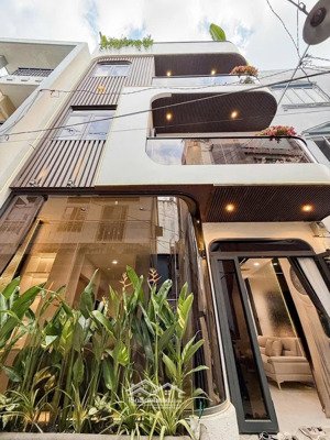 siêu phẩm p5 phú nhuận - ô tô đến cửa - gần 40m2 - 4 tầng, 3pn 4wc - nhà đẹp ỏ ngay - hoàn công đủ