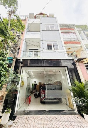 bán nhà riêng phù hợp cho thuê vp, chdv nguyễn cửu đàm, dt 100m2 (5x20m) 5 tầng 8pn. chỉ 16.6 tỷ