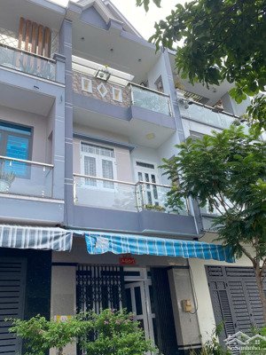 chỉ 7.2 tỷ sở hữu ngay nhà đẹp đúc 3 tấm kdc tên lửa