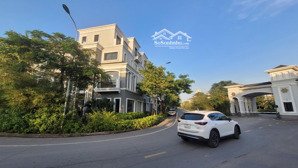 grand bay townhouse. liền kề sát biển, ngay bán đảo 3 đông đúc, diện tích 104m2 giá chỉ nhỉnh 8 tỷ